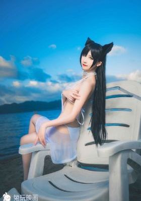 笼中女