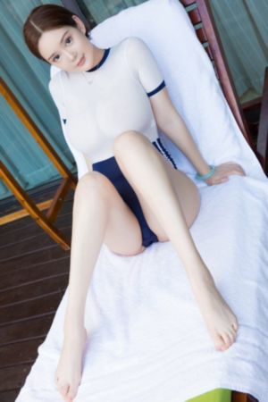在丈面前被多人侵犯
