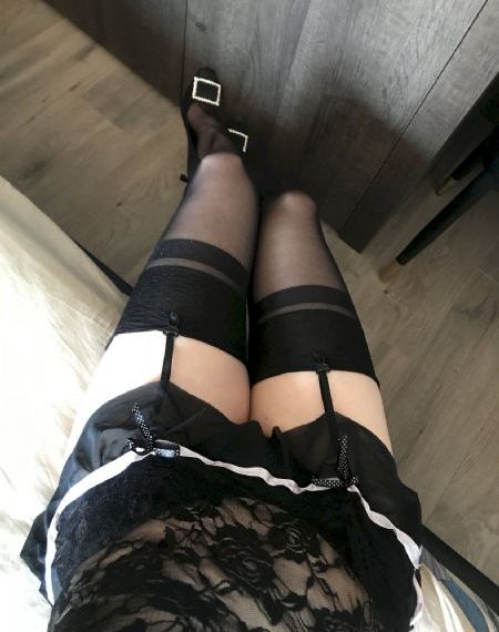 易易亲电影