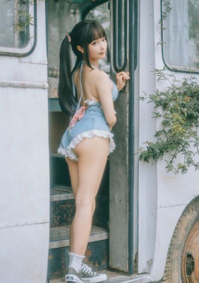 伯爵夫人三个女儿