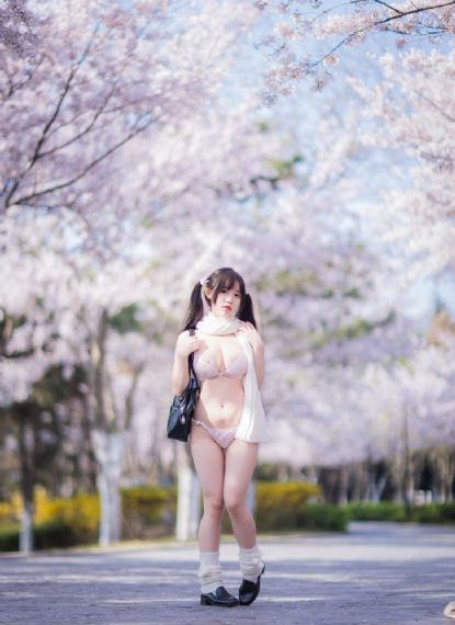 小姨母在线