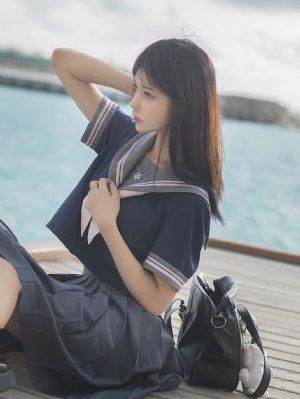 女同学3